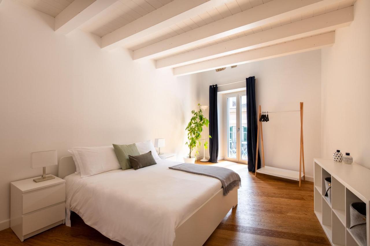 Vittorio Emanuele Apartment With Terrace By Wonderful Italy Palermo Bagian luar foto