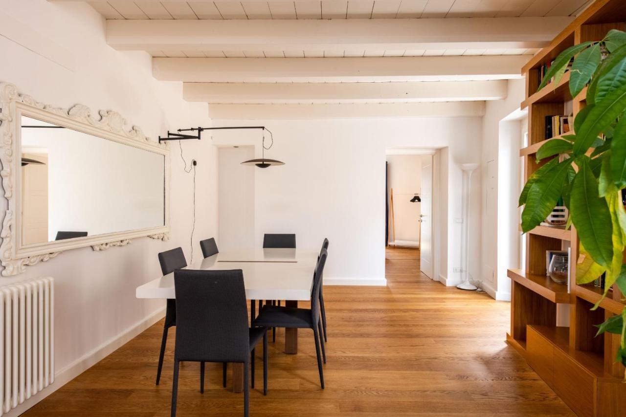 Vittorio Emanuele Apartment With Terrace By Wonderful Italy Palermo Bagian luar foto